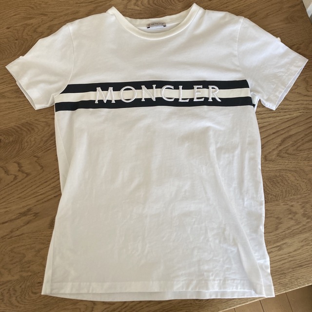 MONCLER(モンクレール)の【りー様専用】モンクレールTシャツ14A(160㎝)サイズ レディースのトップス(Tシャツ(半袖/袖なし))の商品写真