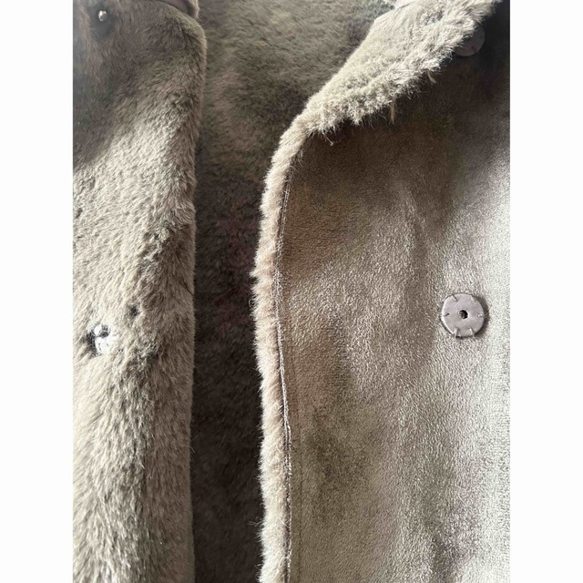 グレージュ　ムートン風コート レディースのジャケット/アウター(ムートンコート)の商品写真