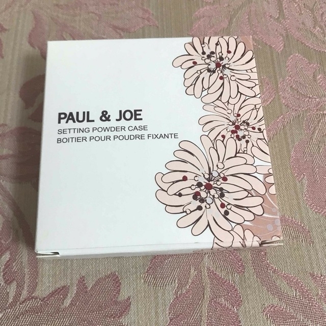 PAUL & JOE(ポールアンドジョー)のポール&ジョー paul&joeセッティング パウダー 【ケース付き】 コスメ/美容のメイク道具/ケアグッズ(ボトル・ケース・携帯小物)の商品写真