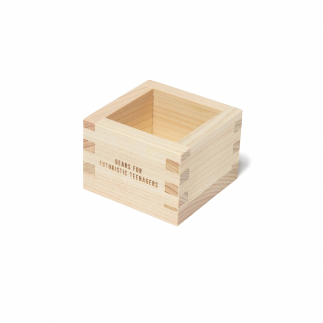 HUMAN MADE(ヒューマンメイド)の公式オンライン即完売！激レアSQUARE WOODEN CUP 54ml インテリア/住まい/日用品のキッチン/食器(グラス/カップ)の商品写真