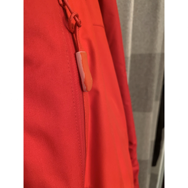 H &M マウンテンパーカー　サイズXL  赤　レッド　マウンテンジャケット