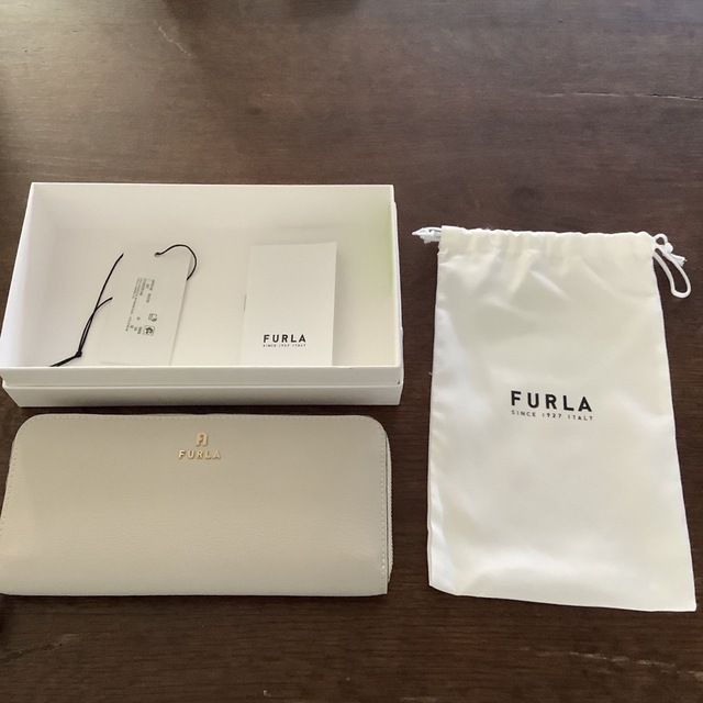 長財布 FURLA フルラ マグノリア　ジップウォレット