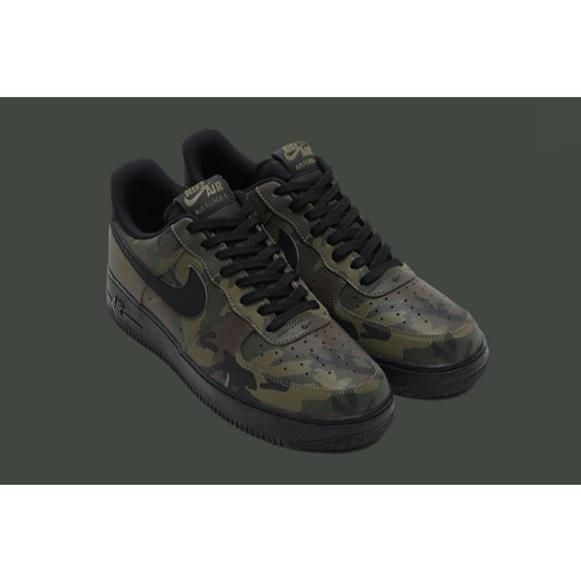 レア未使用NIKE AIR FORCE 1 07 LV8” atmos限定