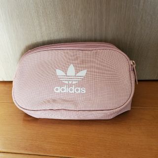 アディダス(adidas)のadidasウエストバック(ボディバッグ/ウエストポーチ)