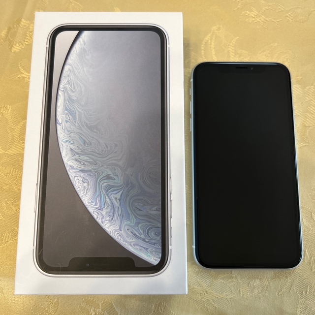 iPhone XR 64GB ホワイト　SIMフリー　美品