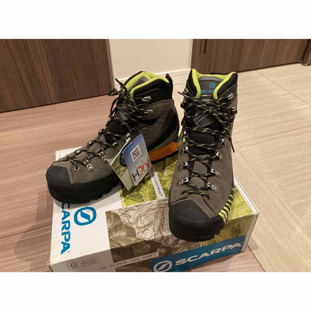 SCARPA(スカルパ)の新品未使用　SCARPA リベレHD EU41 スポーツ/アウトドアのアウトドア(登山用品)の商品写真