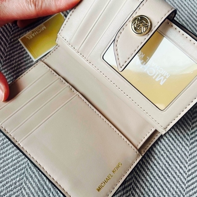 Michael Kors(マイケルコース)のマイケルコース♡新品未使用　お財布♡ レディースのファッション小物(財布)の商品写真