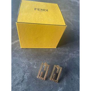 フェンディ(FENDI)の【箱付き】美品FENDI ピアス(ピアス)