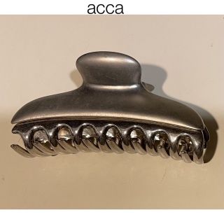 アッカ(acca)のAccra ヘアークリップ　9.5cm 燻ゴールド系(バレッタ/ヘアクリップ)