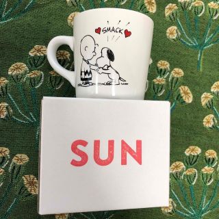 スヌーピー(SNOOPY)のスヌーピーミュージアム　限定　曜日　マグカップ　SUN(グラス/カップ)