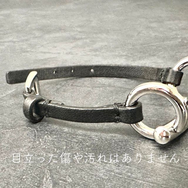 PRADA(プラダ)の【超美品】PRADA プラダ レザー ブレスレット ブラック レディースのアクセサリー(ブレスレット/バングル)の商品写真