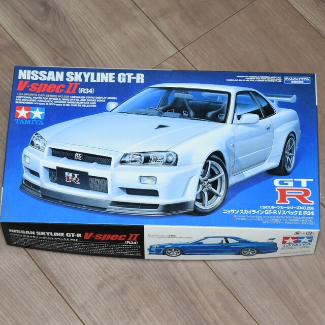 タミヤ 1／ 24スポーツカーシリーズ ニッサン スカイライン GT－R Vスペ