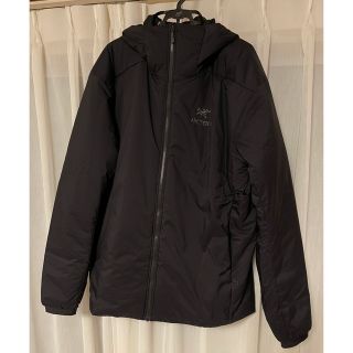 アークテリクス(ARC'TERYX)のアトムARフーディ　XL  ブラック(ダウンジャケット)