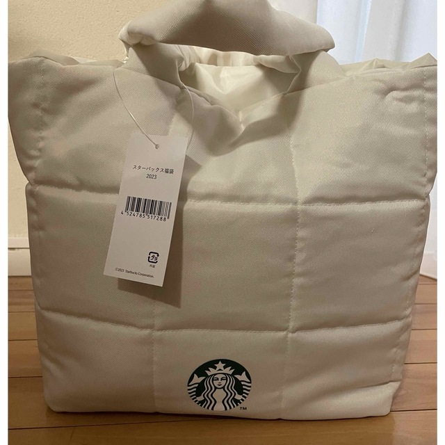 Starbucks(スターバックス)のスタバ福袋　2023    トートバッグ　マルチケース　ポーチ　 レディースのバッグ(トートバッグ)の商品写真