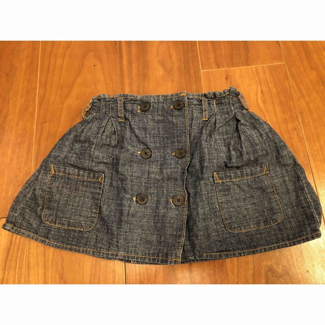 OshKosh(オシュコシュ)のスカート　100cm  美品 キッズ/ベビー/マタニティのキッズ服女の子用(90cm~)(スカート)の商品写真