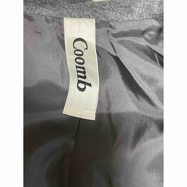 Coomb(クーム)の【美品】COOMBのコート レディースのジャケット/アウター(ダッフルコート)の商品写真