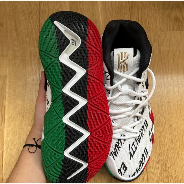 【新品未使用】NIKE KYRIE 4BHM EP バスケットボールシューズ