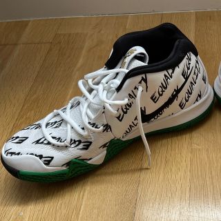 ナイキ(NIKE)のNike ナイキ　Kyrie 4 BHM カイリー US9 スニーカー(スニーカー)