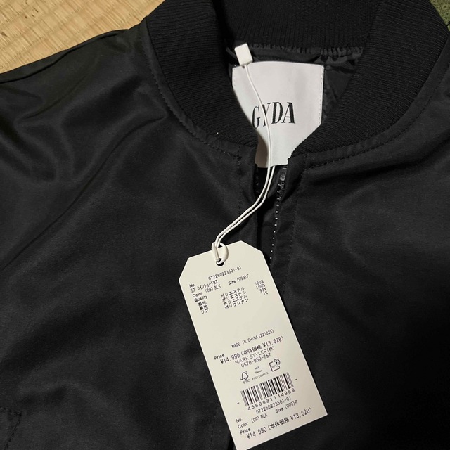 GYDA(ジェイダ)の半額以下！！新品✨GYDA ショート丈ブルゾン レディースのジャケット/アウター(ブルゾン)の商品写真