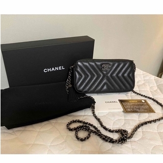 シャネル(CHANEL)の最終お値下げ！美品　シャネル　シェブロン　チェーンウォレット(ショルダーバッグ)