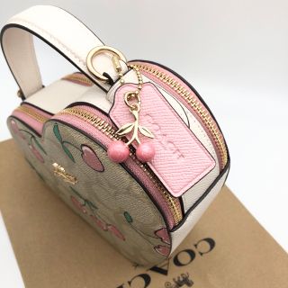 【COACH☆新品】ハート クロスボディ・シグネチャー キャンバス！カーキ！