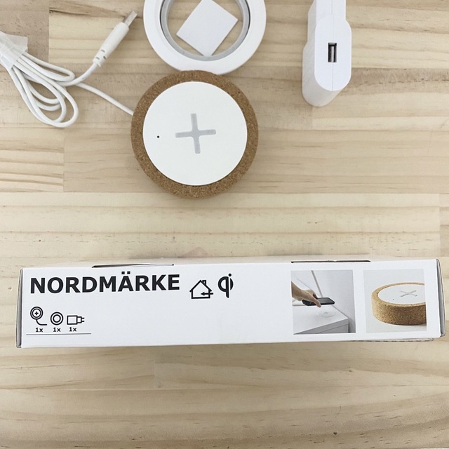 IKEA(イケア)の2個セット NORDMÄRKE ノールドメルケ ワイヤレス充電器 スマホ/家電/カメラのスマートフォン/携帯電話(バッテリー/充電器)の商品写真