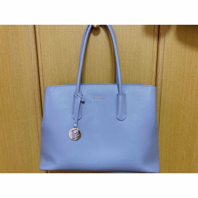 【早い者勝ち】FURLA バッグ