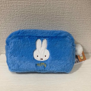 ミッフィー(miffy)の★新品未使用品★ミッフィー　ふわふわスクエアポーチ(ポーチ)