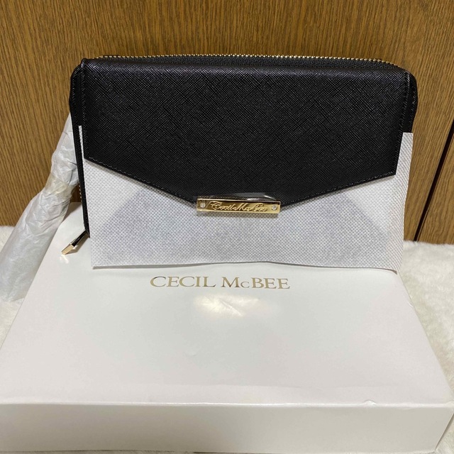 CECIL McBEE(セシルマクビー)のCECIL Mc BEE財布ショルダー付き レディースのファッション小物(財布)の商品写真