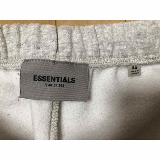 FEAR OF GOD(フィアオブゴッド)のFOG ESSENTIALS エッセンシャルズ スウェットパンツ XS メンズのトップス(スウェット)の商品写真