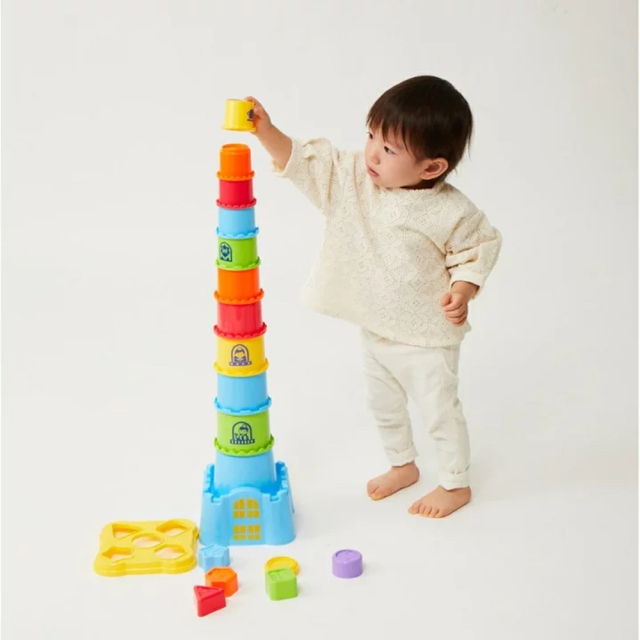 トイザらス(トイザラス)の新品 知育玩具 ベビーザらスtoptotsスタッキングタワー  はじめてリモコン キッズ/ベビー/マタニティのおもちゃ(知育玩具)の商品写真