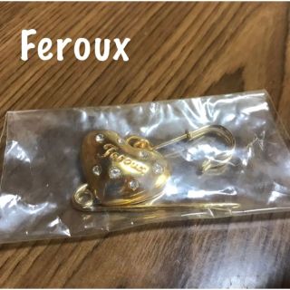 フェルゥ(Feroux)のフェルゥ ピン ブローチ feroux(ブローチ/コサージュ)