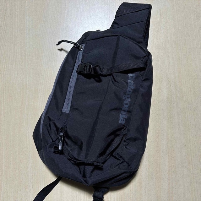 パタゴニア atom sling 8L ブラック