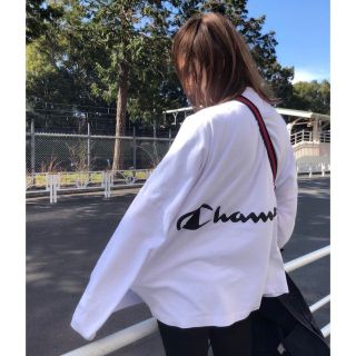 フレイアイディー(FRAY I.D)の【 FRAY I.D×Champion 】 バック プリント ロング Tシャツ(Tシャツ(長袖/七分))