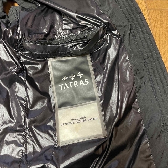 TATRAS(タトラス)のタトラス ベスト ダウン ベストダウン 黒  レディースのジャケット/アウター(ダウンベスト)の商品写真