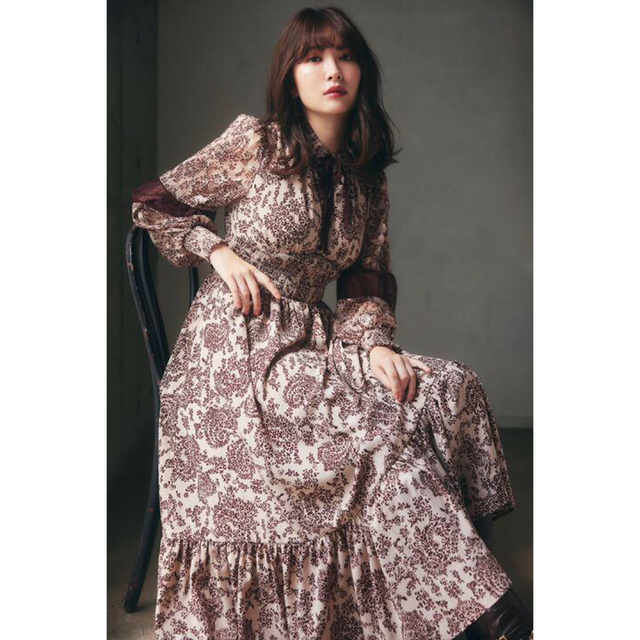 【新品】Winter Floral Long-sleeve Dress34バスト