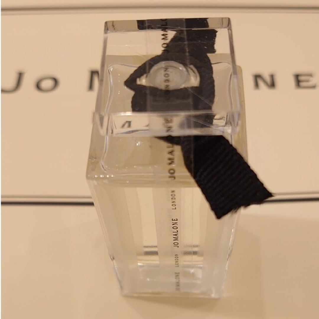 Jo Malone(ジョーマローン)のJo Malone 新品未開封 イングリッシュ ペアー&フリージア バス オイル コスメ/美容のボディケア(入浴剤/バスソルト)の商品写真