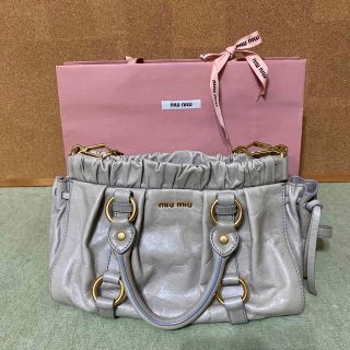 ミュウミュウ(miumiu)のMIU MIU 2WAY ショルダーバッグ レザー グレー(ショルダーバッグ)