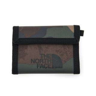 ザノースフェイス(THE NORTH FACE)の【美品】ノースフェイス　ウォレットミニ　カモフラ(折り財布)