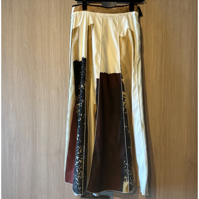 Ameri VINTAGE(アメリヴィンテージ)の 新品タグ付き ⭐︎ ameri FUDE ART SKIRT Sサイズ レディースのスカート(ロングスカート)の商品写真