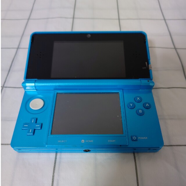 ニンテンドー3DS ライトブルー