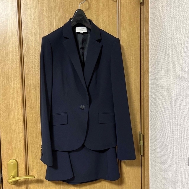 紺色スーツ　7号/9号