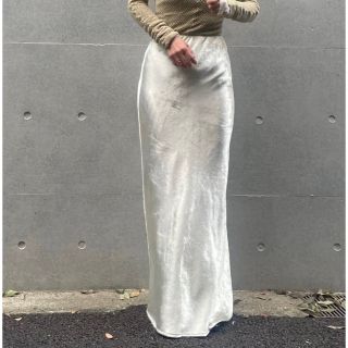 あっちゃん様専用　enof velvet long skirt offwhite(ロングスカート)