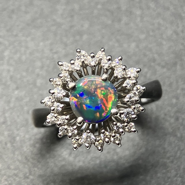 最高級 ブラックオパール0.632ct D0.215ct リング PT900の通販 最高級 ブラックオパール0.632ct D0.215ct リング PT900の通販