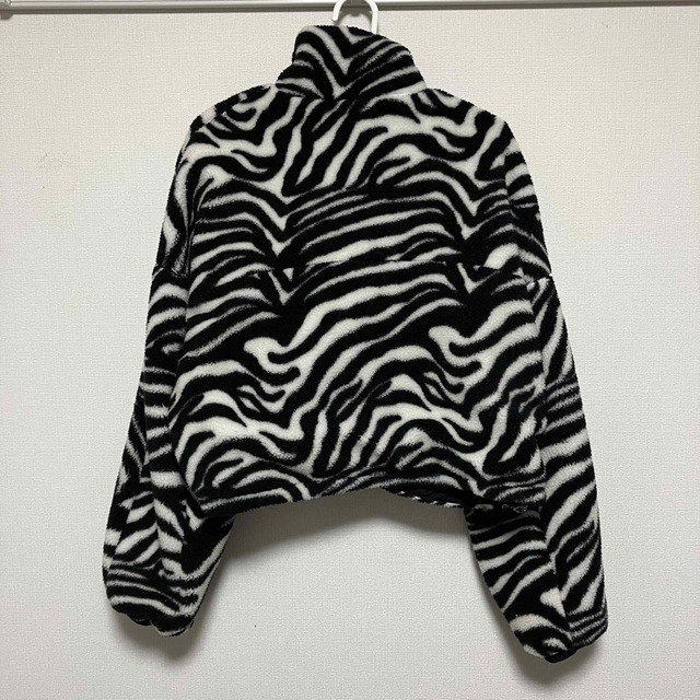 Bershka - ゼブラ ボアアウターの通販 by shop|ベルシュカなら Bershka - ゼブラ ボアアウターの通販 by shop|ベルシュカなら