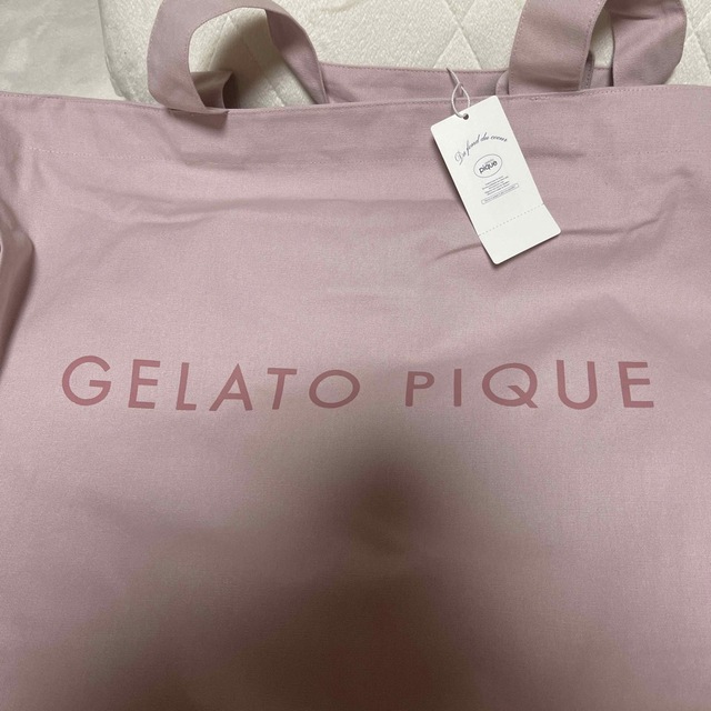 gelato pique(ジェラートピケ)のジェラートピケ gelato pique　福袋　袋のみ　2023 福袋A　 レディースのバッグ(トートバッグ)の商品写真