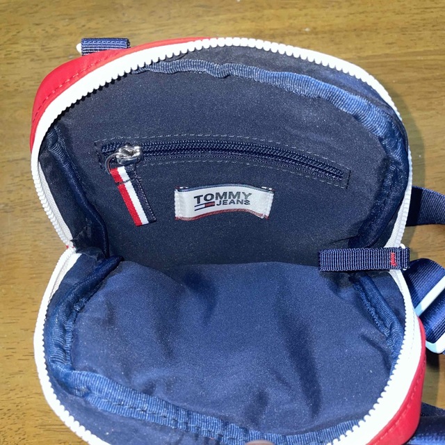 TOMMY HILFIGER(トミーヒルフィガー)のトミーヒルフィガーショルダーバック レディースのバッグ(ショルダーバッグ)の商品写真