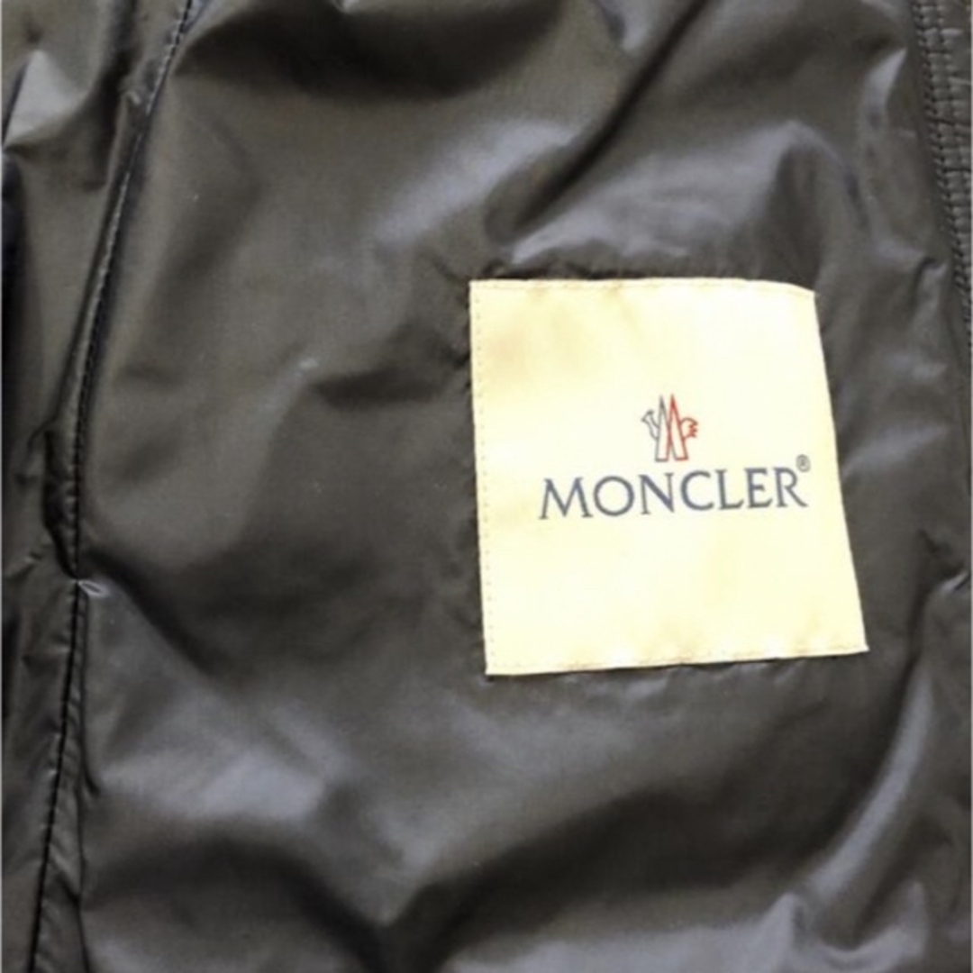 MONCLER(モンクレール)のモンクレール　ライトダウン レディースのジャケット/アウター(ダウンジャケット)の商品写真