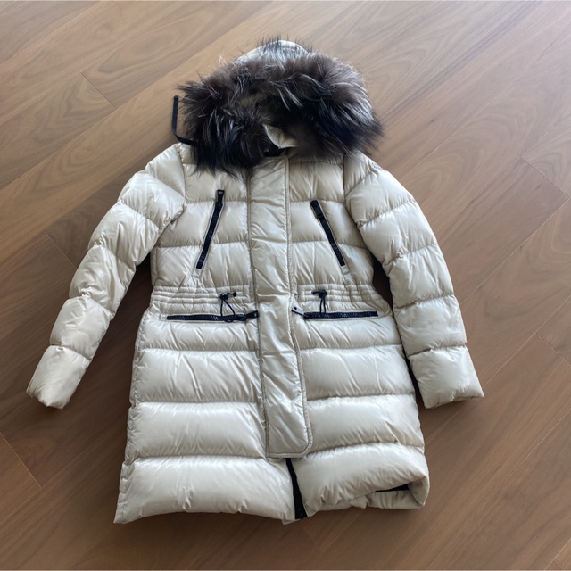 最安値級価格 MONCLER ホワイト白レディース 約45万円☆モンクレールMoncler☆ダウンコート ダウンジャケット