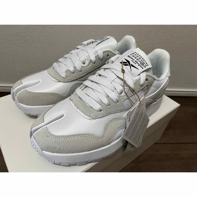 Reebok(リーボック)のMAISON MARGIELA × REEBOK TABI NYLON レディースの靴/シューズ(スニーカー)の商品写真